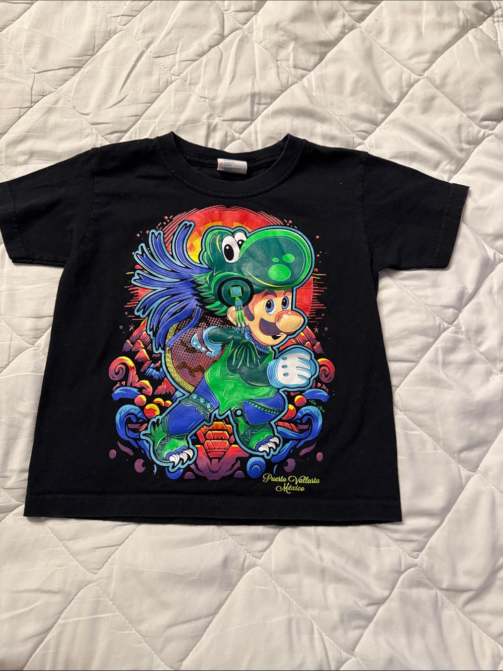 4T Marie brothers Black Kids Graphic T-Shirt with Green Mario Character like new